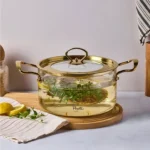 قابلمه پیرکس پروتی ترکیه با دسته و درب طلایی perotti