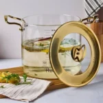 قابلمه پیرکس پروتی ترکیه با دسته و درب طلایی perotti